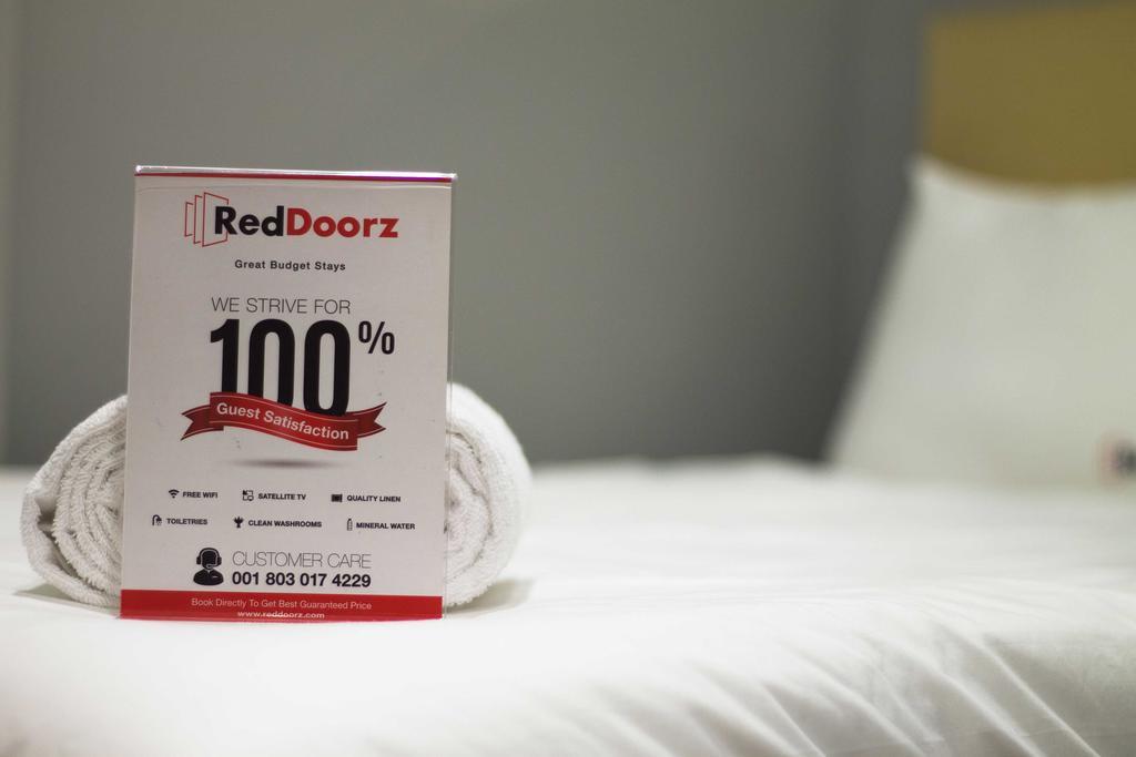 فندق Reddoorz @ Klender جاكرتا المظهر الخارجي الصورة